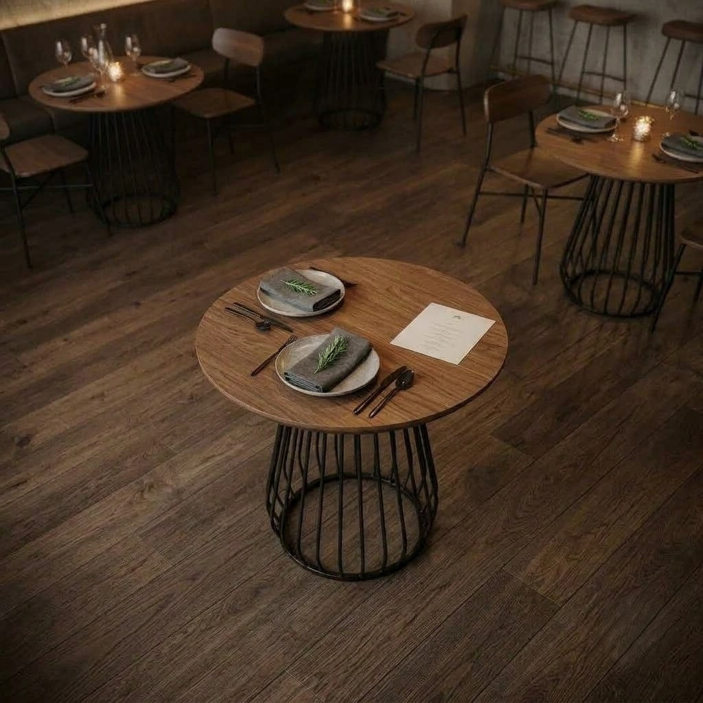 Round 800 mm teak top with natural finish