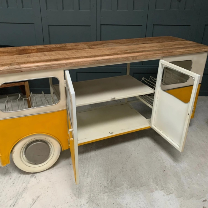 4-6 PRITI : Bus Bar Retro Combi Berlin Wood And Metal - Image 3