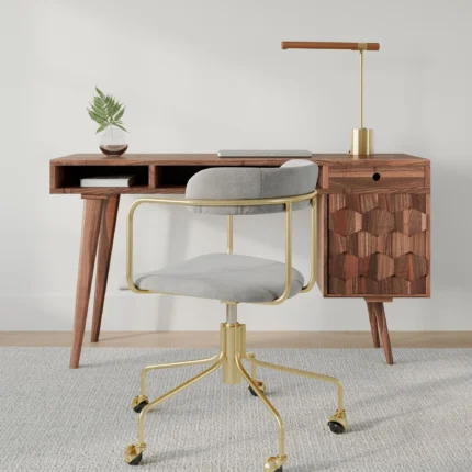Priti Verna Desk 53