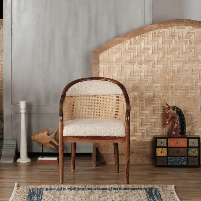 Laviana Royal Solid Wood Boucle Chair - Image 3