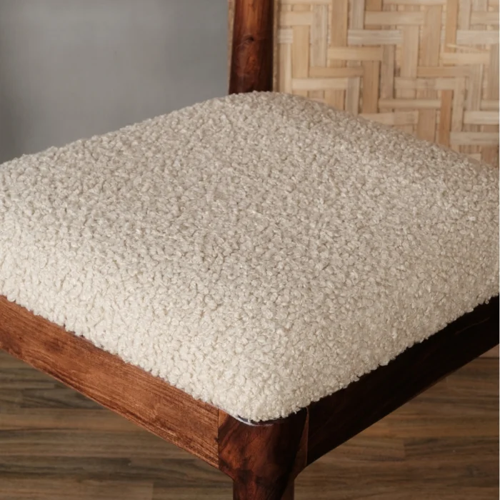 Beiscas Solid Wood Chair with Boucle Seat (Set of 2) - Image 4